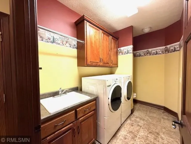 104 W Veterans Drive Luverne, MN 56156