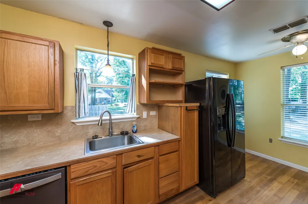 6239 S Lakeshore Drive Shreveport, LA 71119