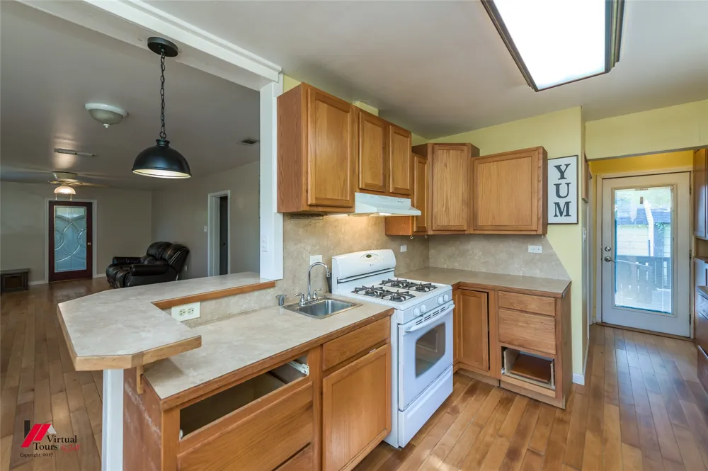 6239 S Lakeshore Drive Shreveport, LA 71119