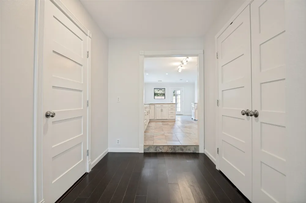 803 Hollywood Avenue Dallas, TX 75208