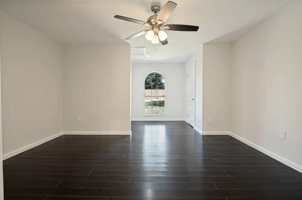 803 Hollywood Avenue Dallas, TX 75208
