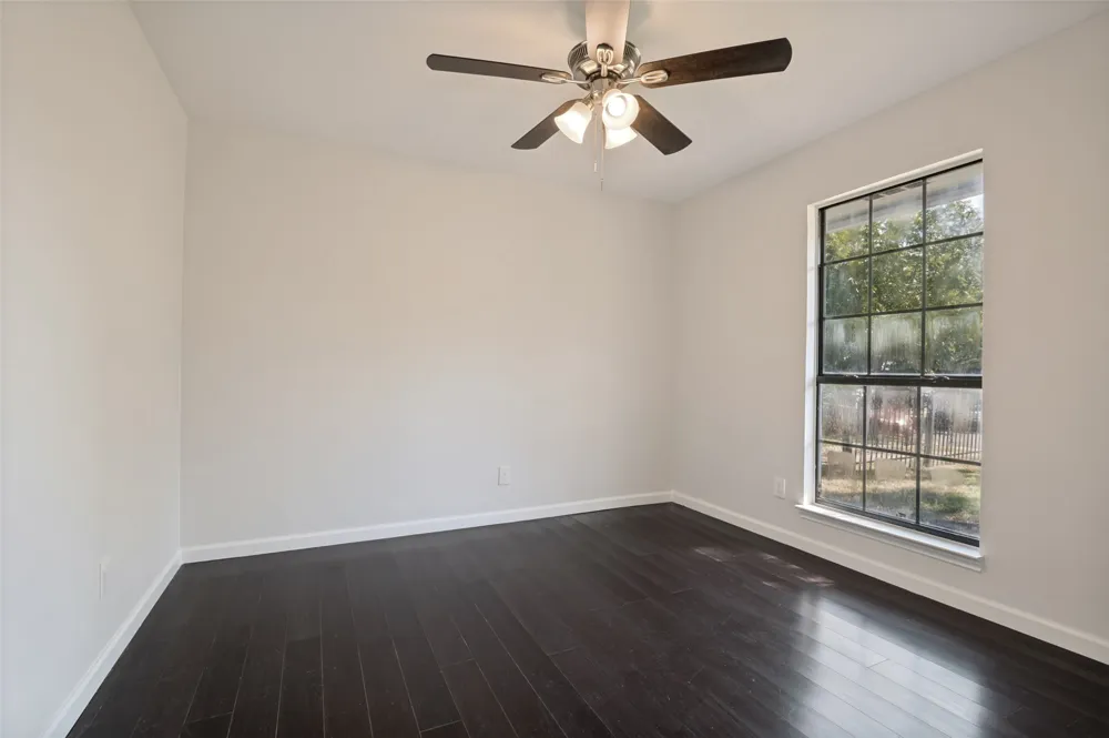 803 Hollywood Avenue Dallas, TX 75208