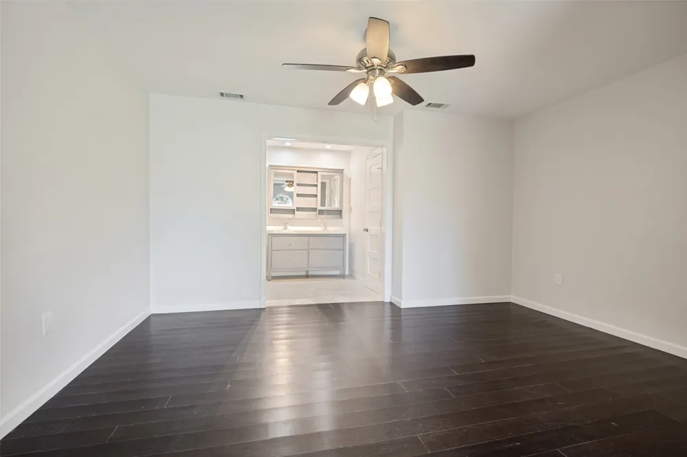 803 Hollywood Avenue Dallas, TX 75208