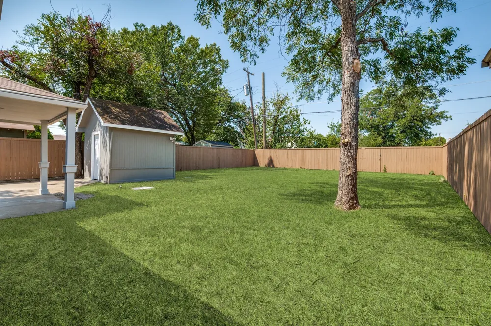 803 Hollywood Avenue Dallas, TX 75208