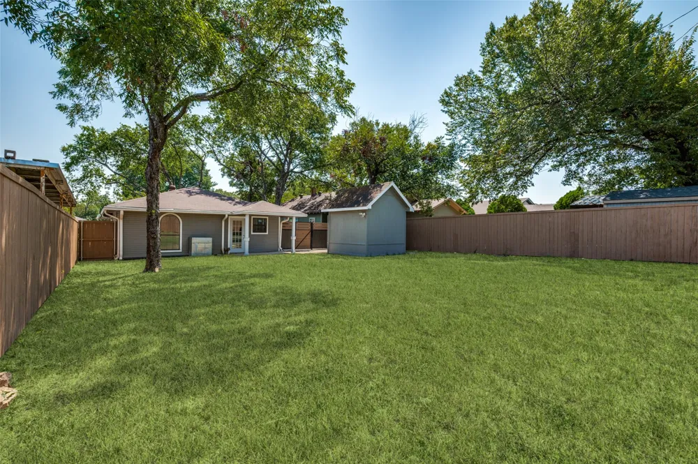 803 Hollywood Avenue Dallas, TX 75208
