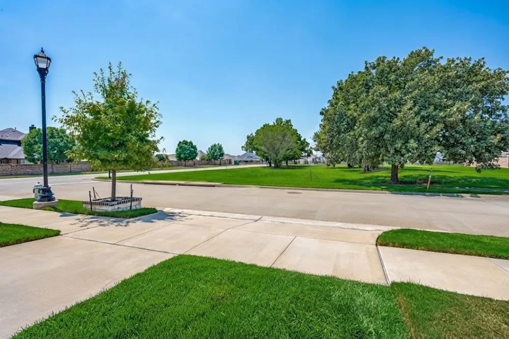 1511 Brandenburg Street Mansfield, TX 76063