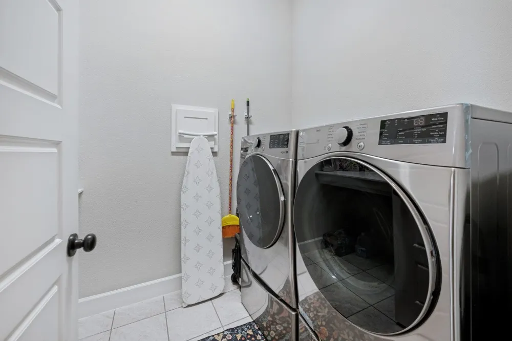 1511 Brandenburg Street Mansfield, TX 76063