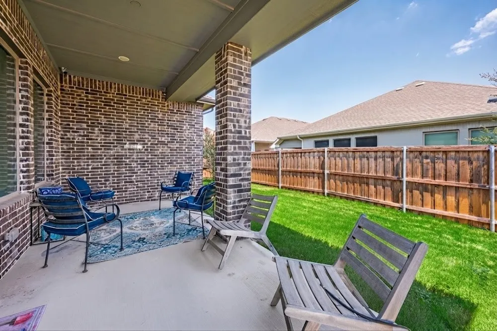 1511 Brandenburg Street Mansfield, TX 76063