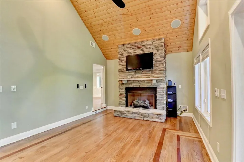 975 Timber Lake Trail Cumming, GA 30041