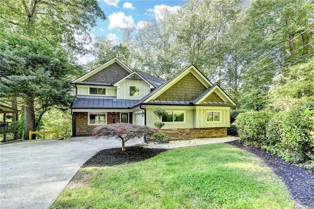 975 Timber Lake Trail Cumming, GA 30041