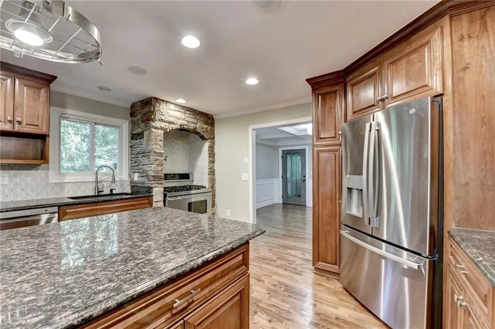 975 Timber Lake Trail Cumming, GA 30041