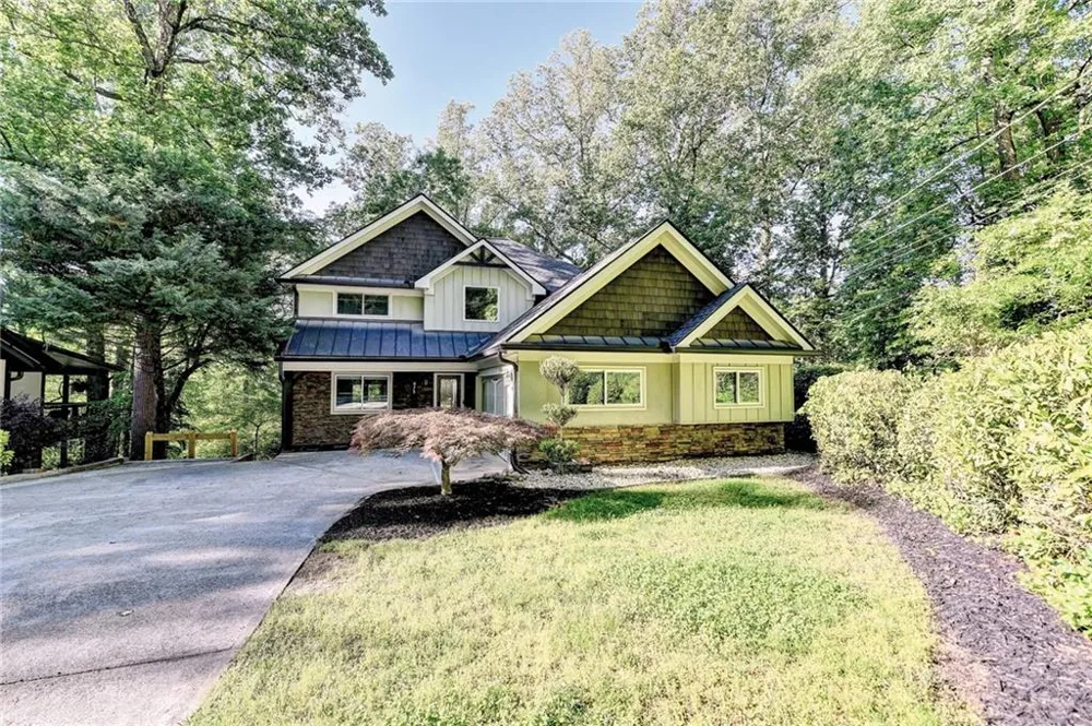 975 Timber Lake Trail Cumming, GA 30041