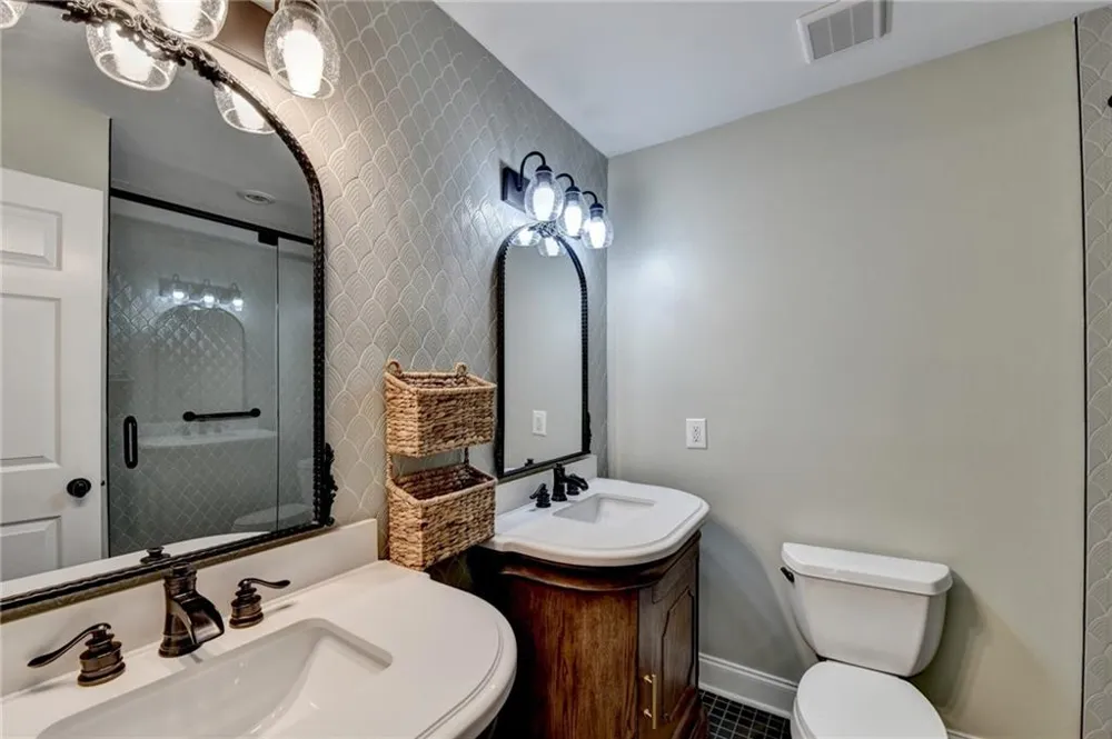 975 Timber Lake Trail Cumming, GA 30041