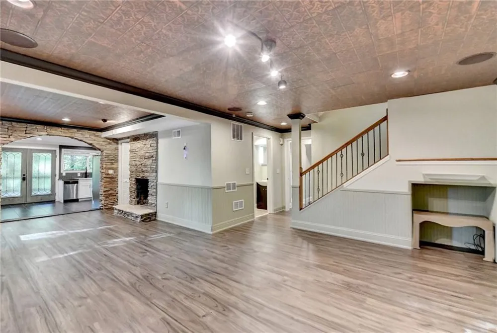 975 Timber Lake Trail Cumming, GA 30041