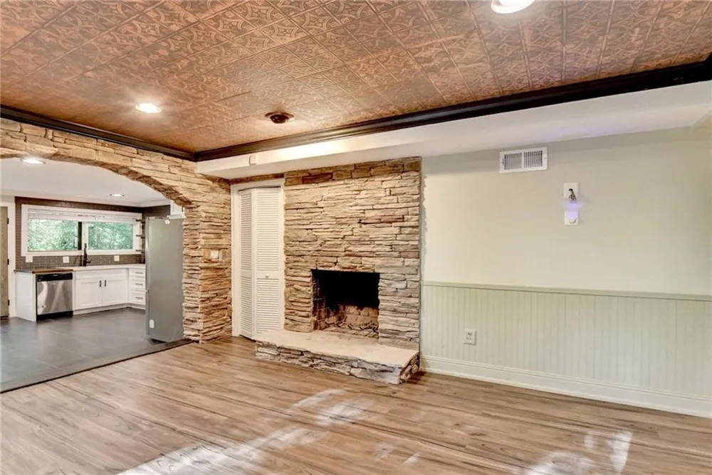 975 Timber Lake Trail Cumming, GA 30041