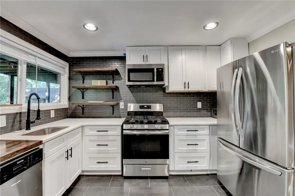 975 Timber Lake Trail Cumming, GA 30041