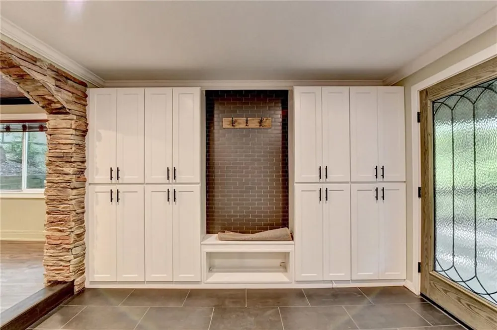 975 Timber Lake Trail Cumming, GA 30041