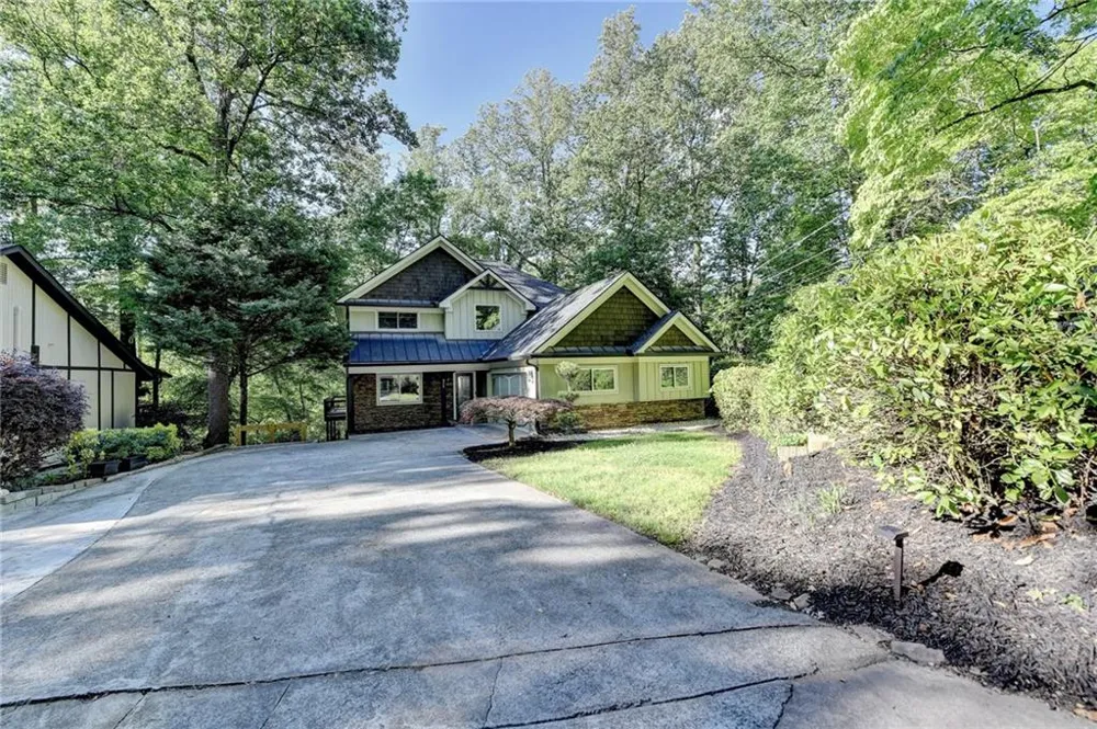 975 Timber Lake Trail Cumming, GA 30041