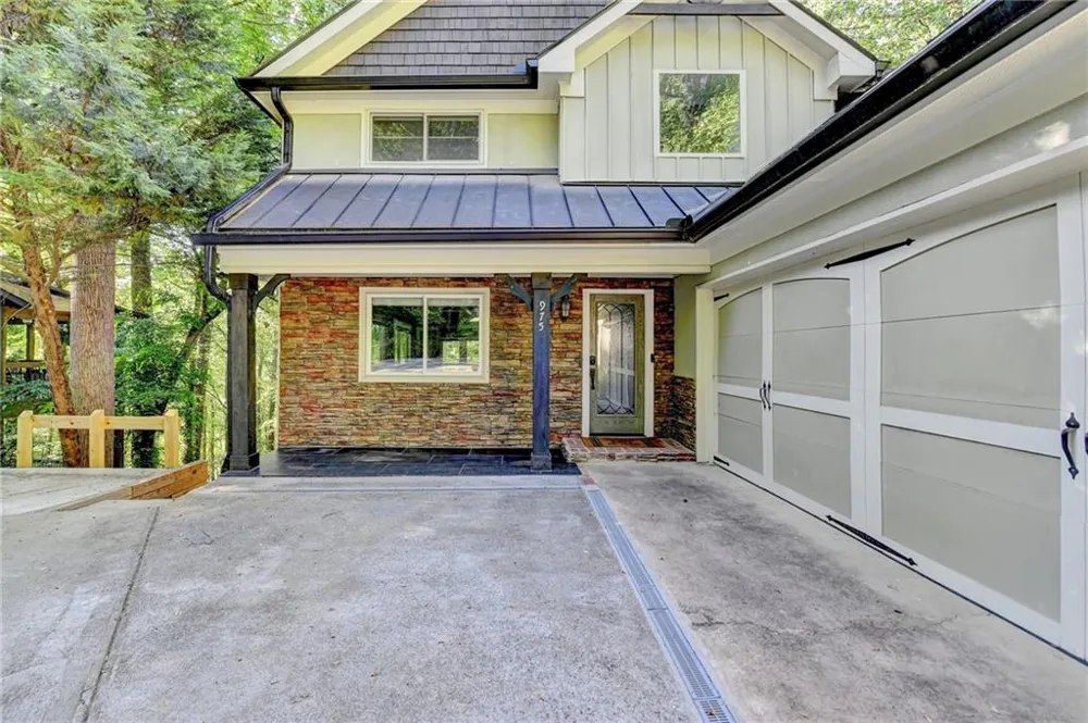 975 Timber Lake Trail Cumming, GA 30041