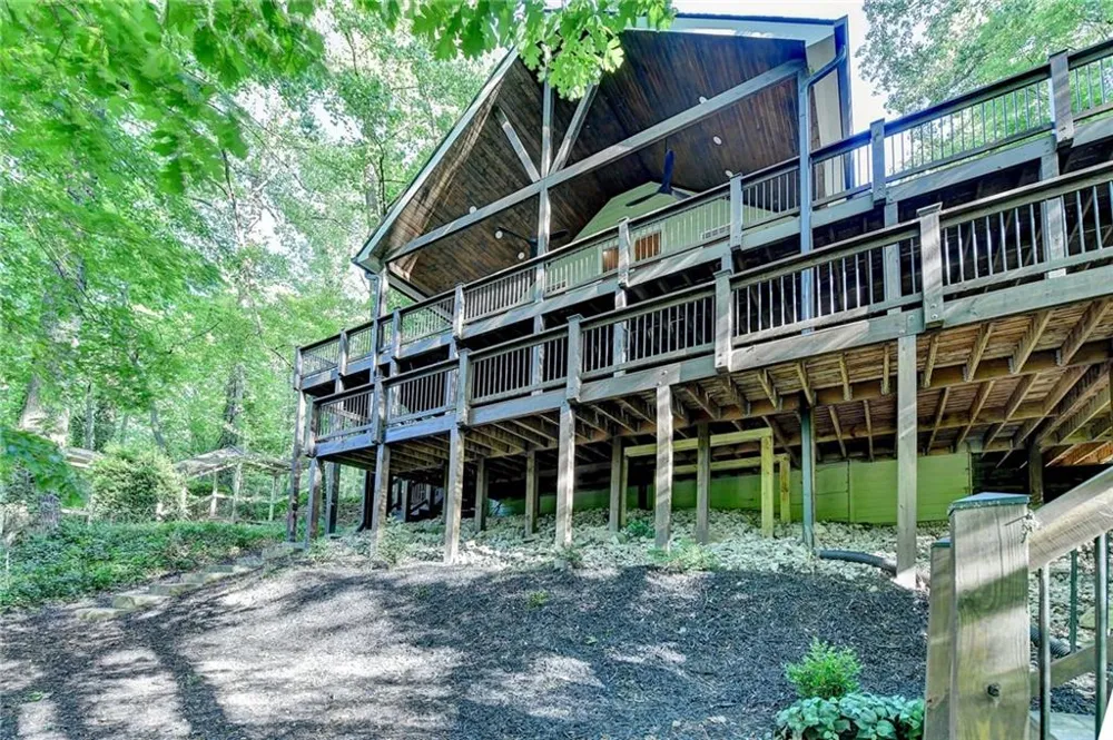 975 Timber Lake Trail Cumming, GA 30041