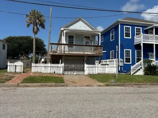1707 18th Street Galveston, TX 77550