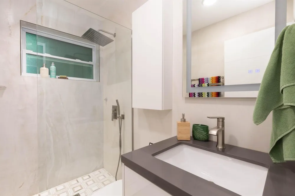 1826 JEFFERSON STREET Hollywood, FL 33020