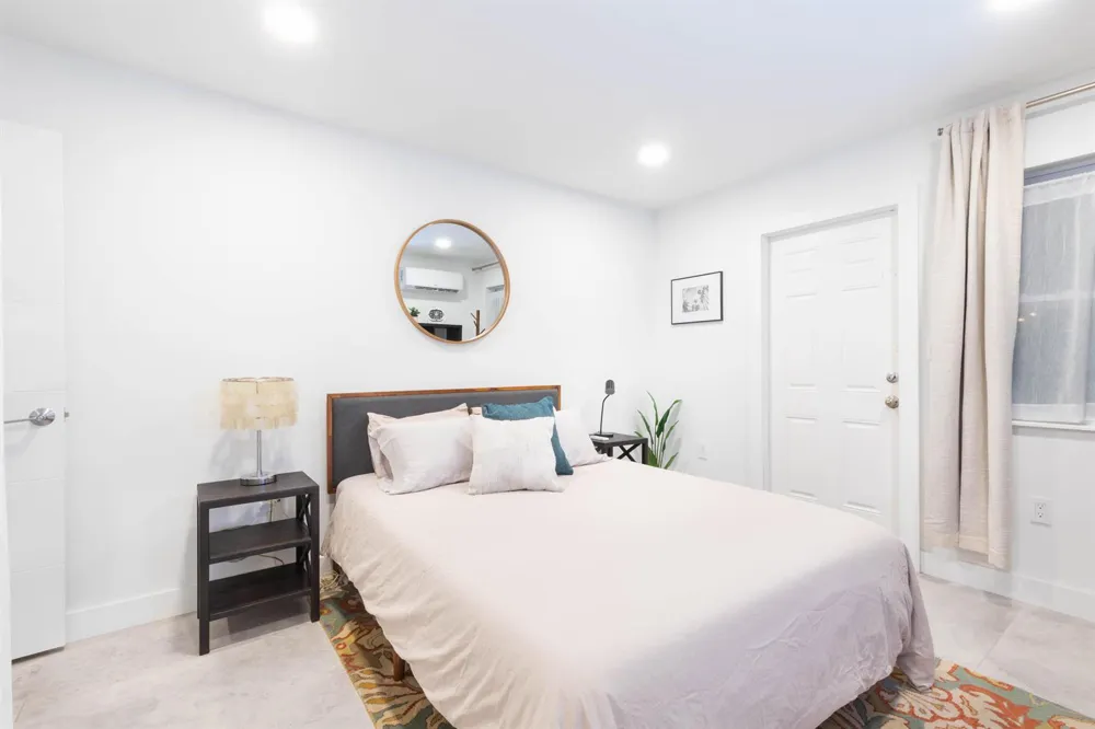 1826 JEFFERSON STREET Hollywood, FL 33020