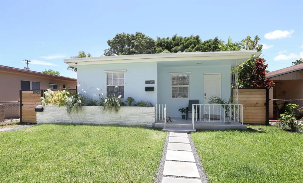 1826 JEFFERSON STREET Hollywood, FL 33020