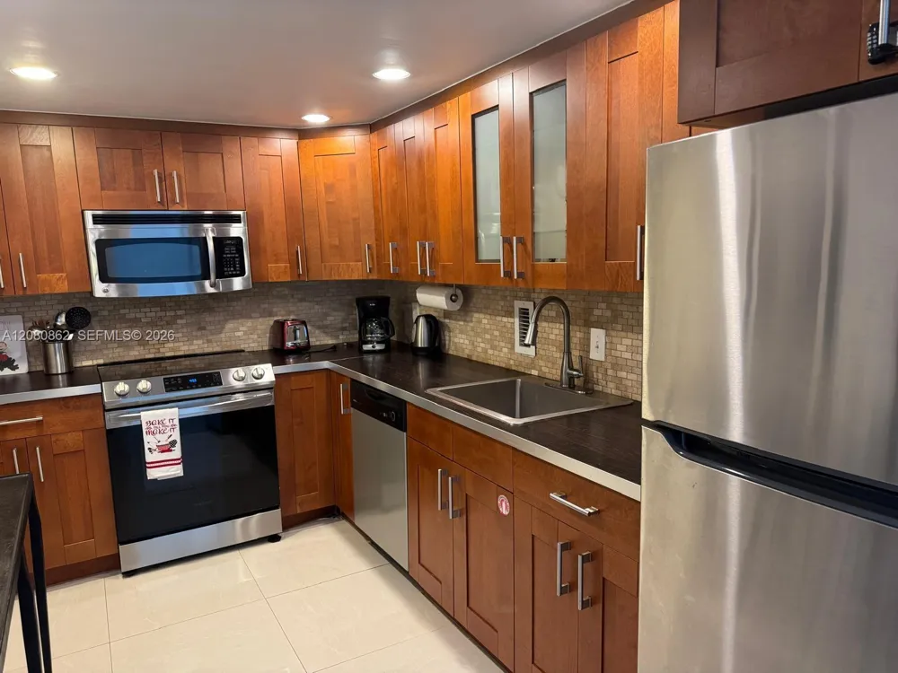 3801 S Ocean Dr #15A Hollywood, FL 33019