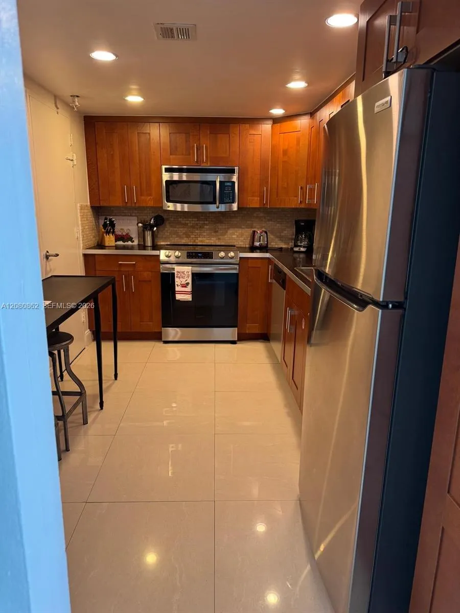 3801 S Ocean Dr #15A Hollywood, FL 33019