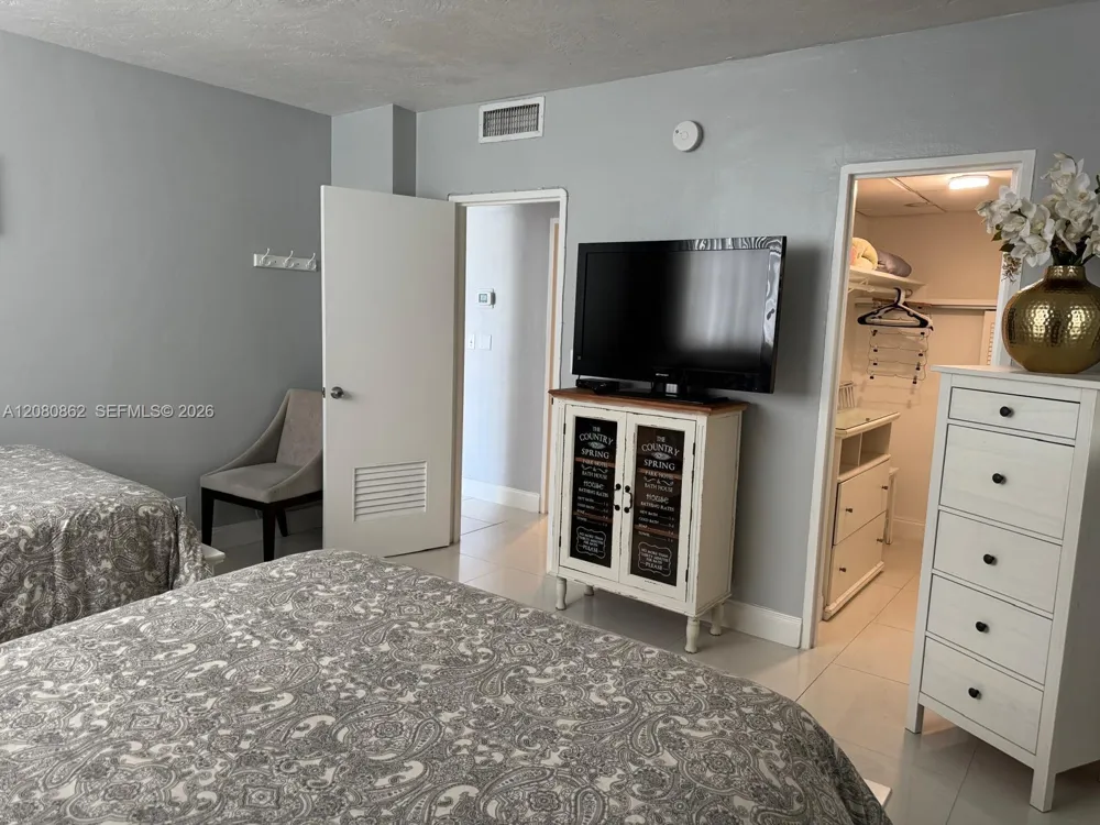 3801 S Ocean Dr #15A Hollywood, FL 33019