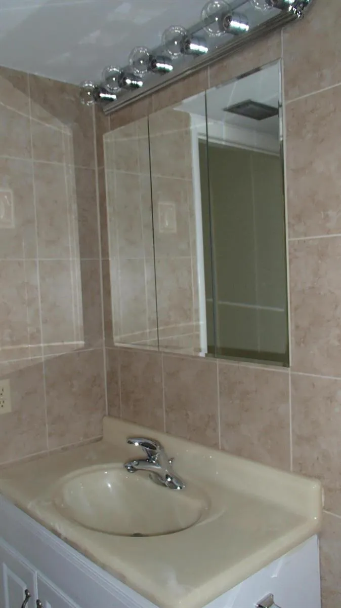 2895 SW 22ND AVENUE #1020 Delray Beach, FL 33445