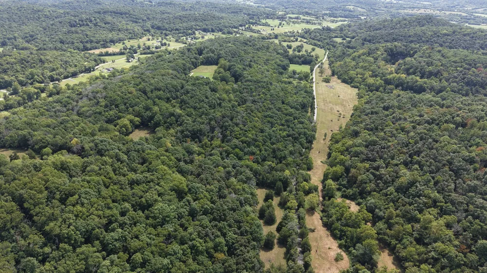 685 Red Tuttle Rd Bethpage, TN 37022