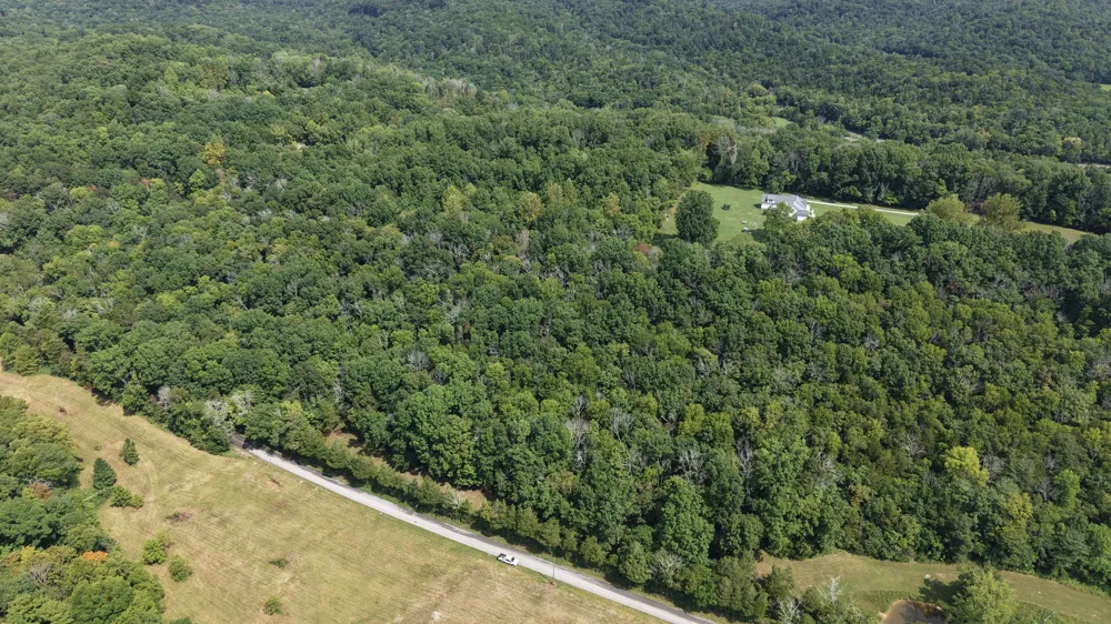 156 Madden Private Ln Bethpage, TN 37022