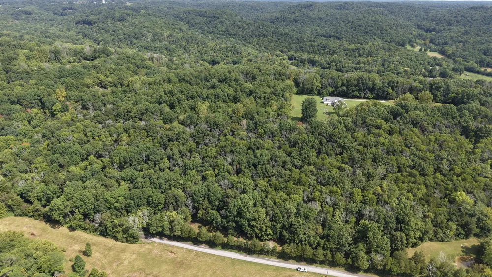156 Madden Private Ln Bethpage, TN 37022