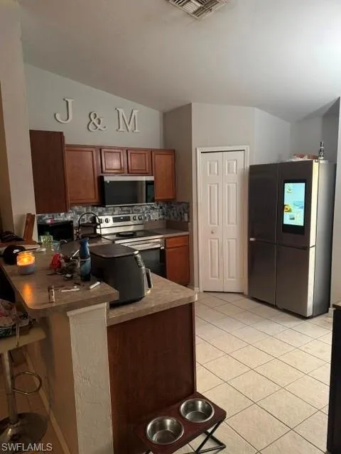18 NW 13th Avenue Cape Coral, FL 33993