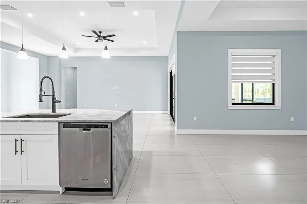 3677 8th Avenue NE Naples, FL 34120