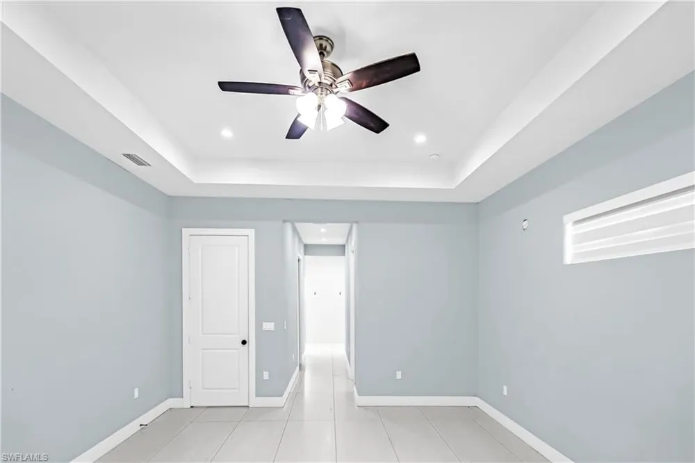 3677 8th Avenue NE Naples, FL 34120