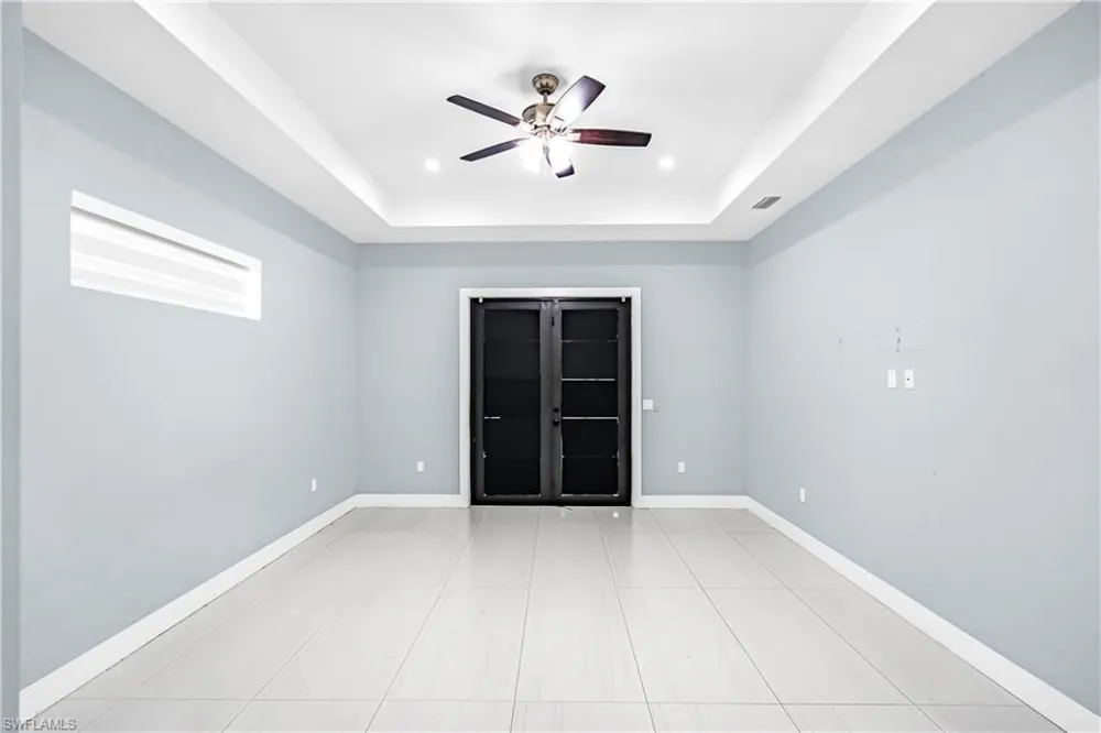 3677 8th Avenue NE Naples, FL 34120