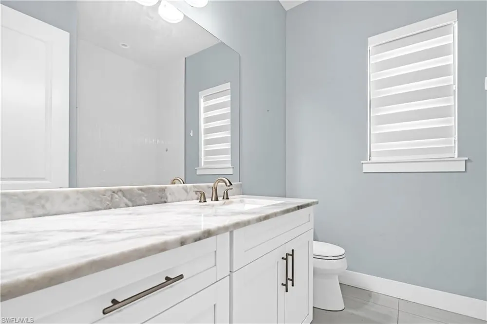 3677 8th Avenue NE Naples, FL 34120