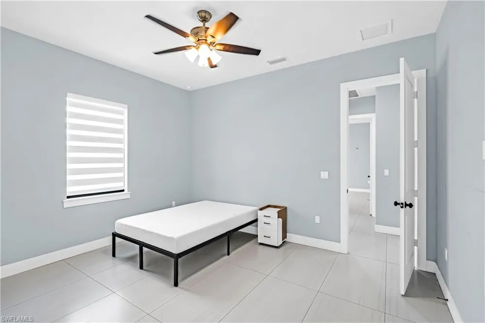 3677 8th Avenue NE Naples, FL 34120