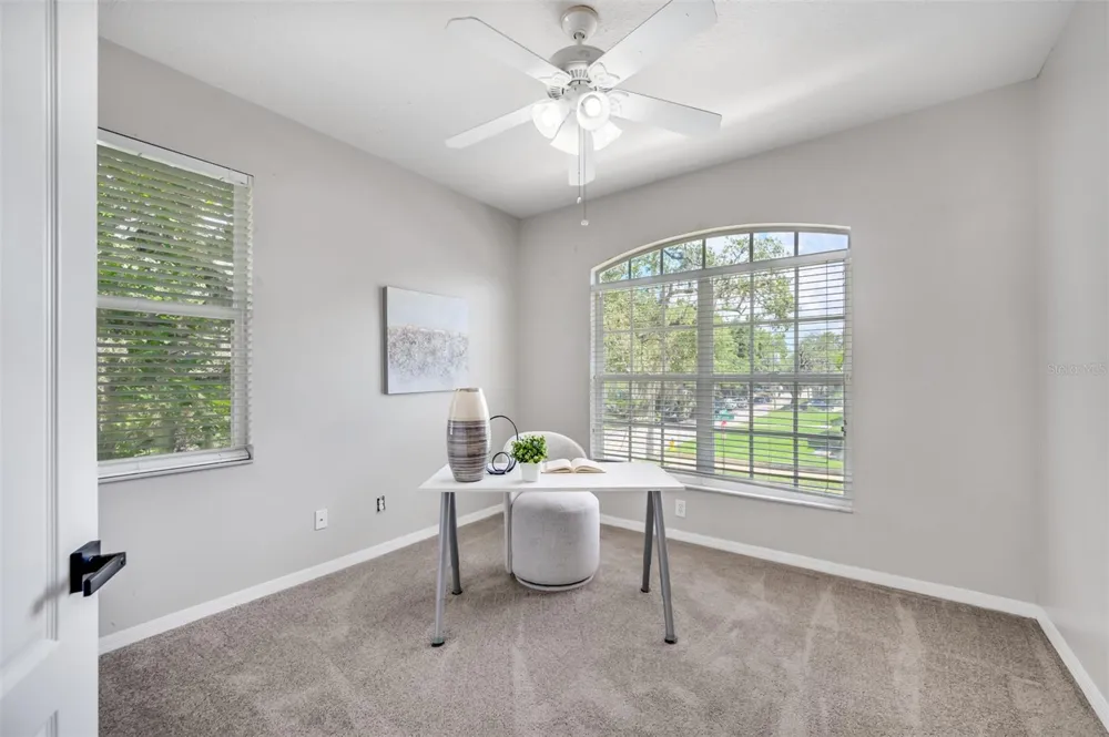 2101 W DE LEON STREET Tampa, FL 33606