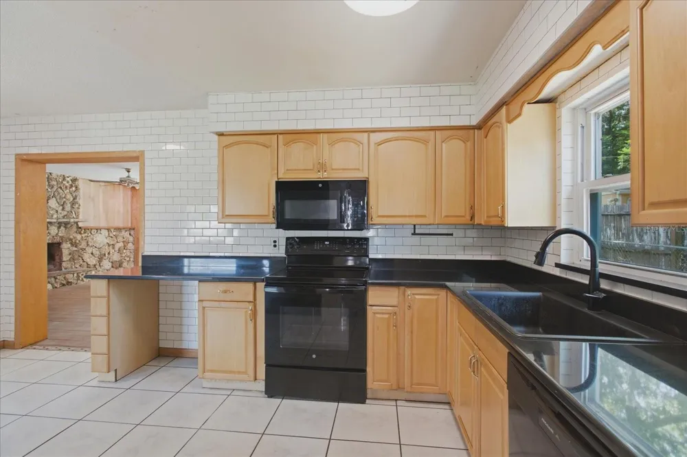 1412 ORMOND AVENUE Apopka, FL 32703