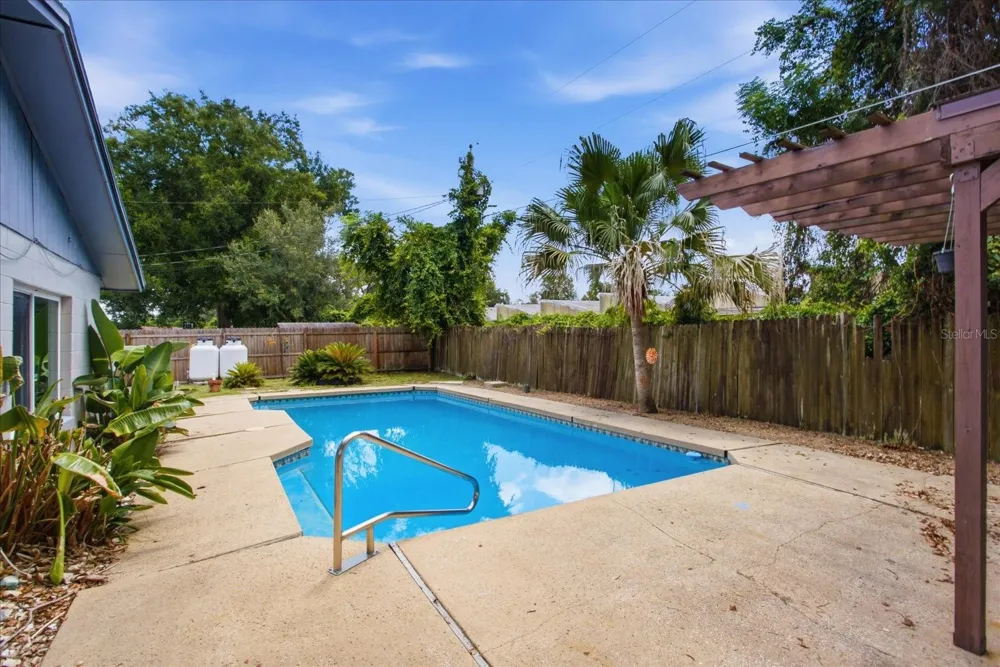 1412 ORMOND AVENUE Apopka, FL 32703