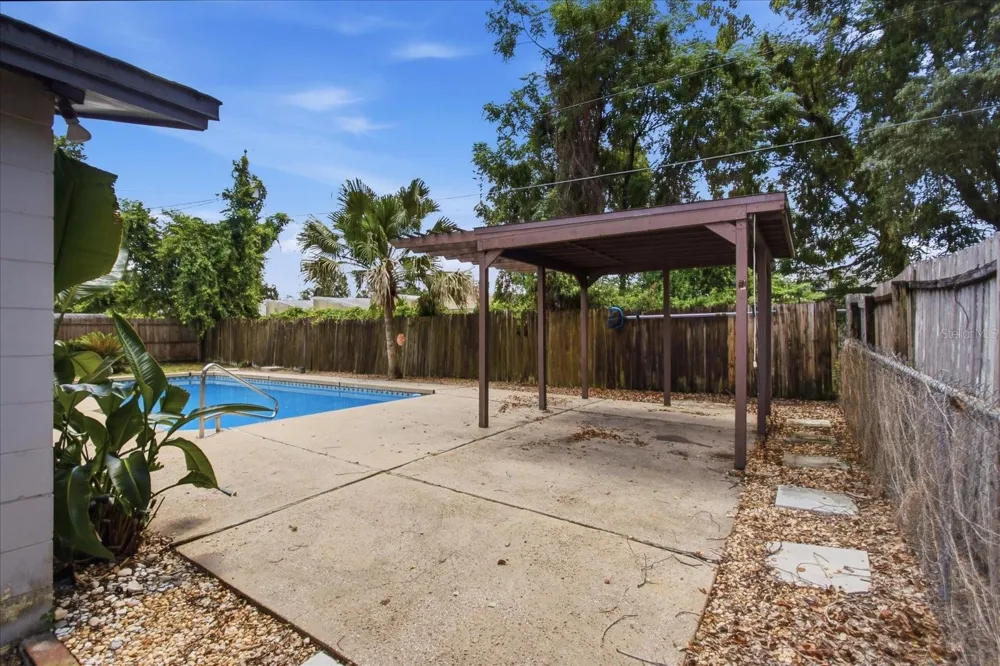 1412 ORMOND AVENUE Apopka, FL 32703