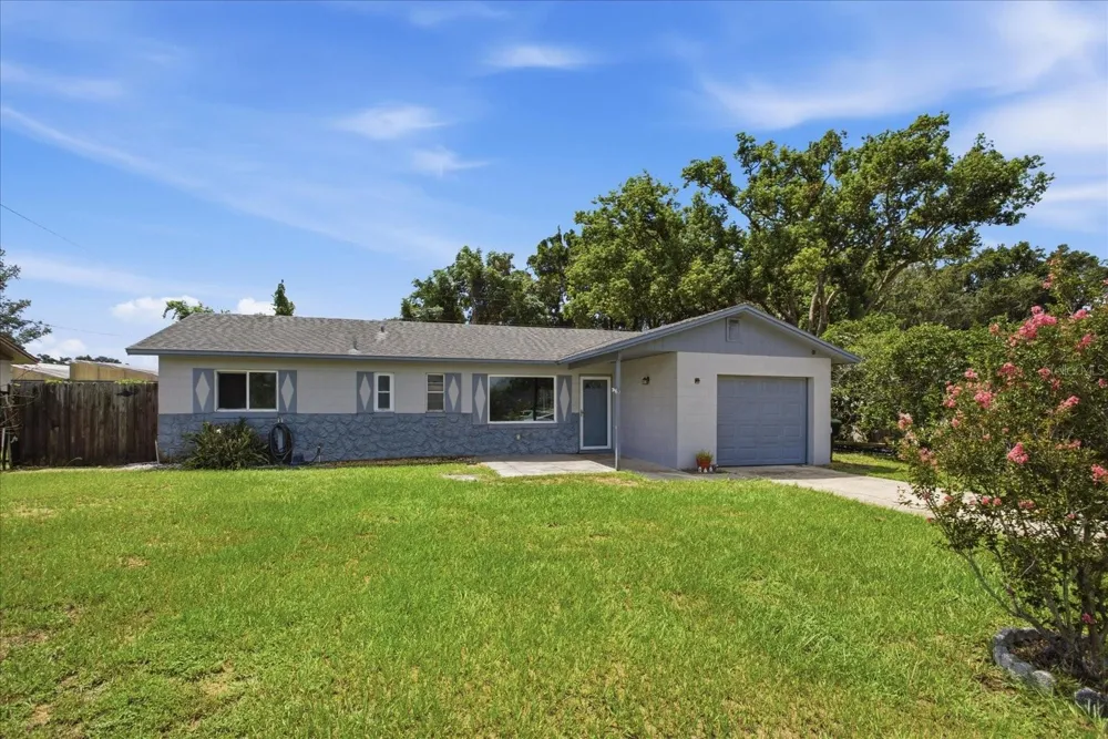 1412 ORMOND AVENUE Apopka, FL 32703