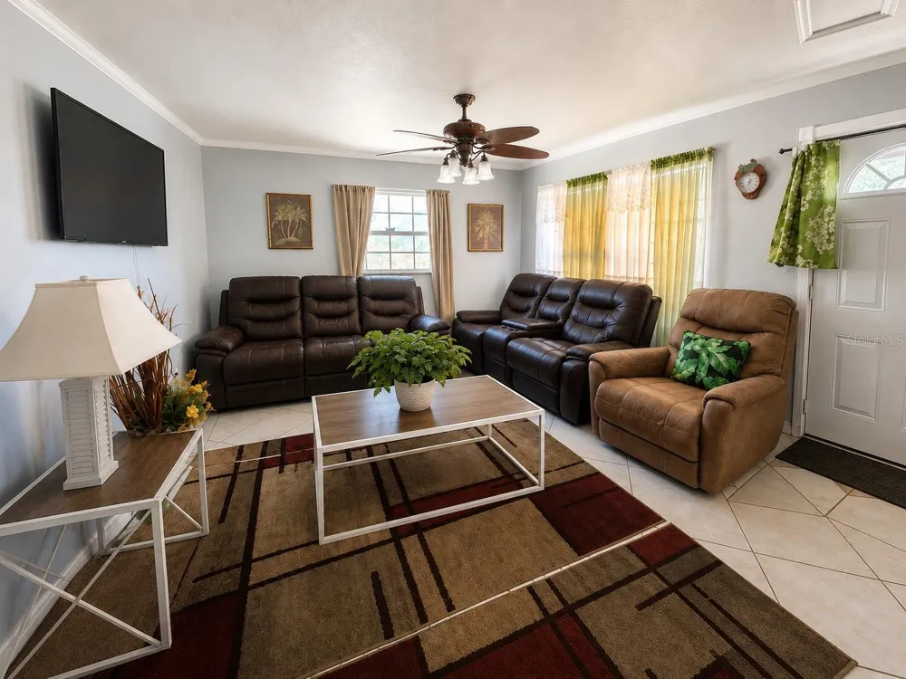 605 CARVER DRIVE Lake Wales, FL 33853