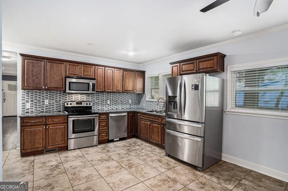 3378 Lavista Hapeville, GA 30354