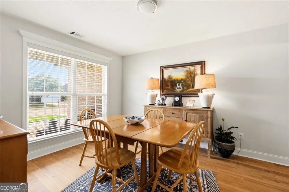 305 Lamplight DR Byron, GA 31008