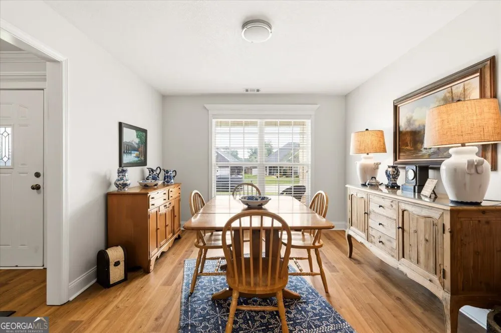 305 Lamplight DR Byron, GA 31008